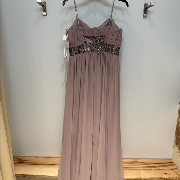 Elegant Mauve Evening Gown - Picture 2 of 2